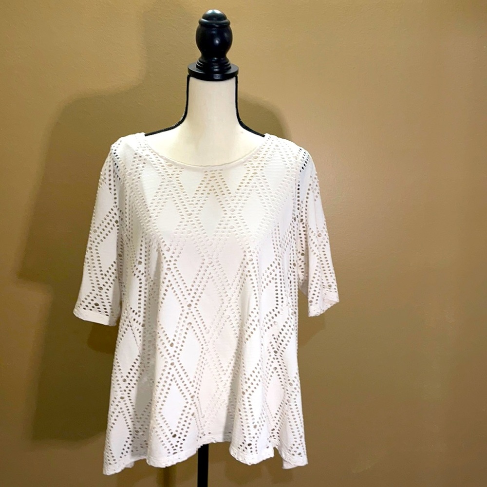 Dana Buchman white layered top